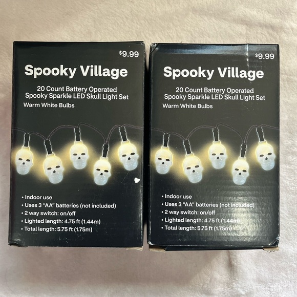 Spooky Sparkle LED Skull Light Set 2 Boxes White Bulbs 4.75 FT Lighted Length - Picture 1 of 3